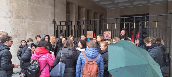 Presidio dei dipendenti del call center Konecta per salvare i 104 posti di lavoro a rischio