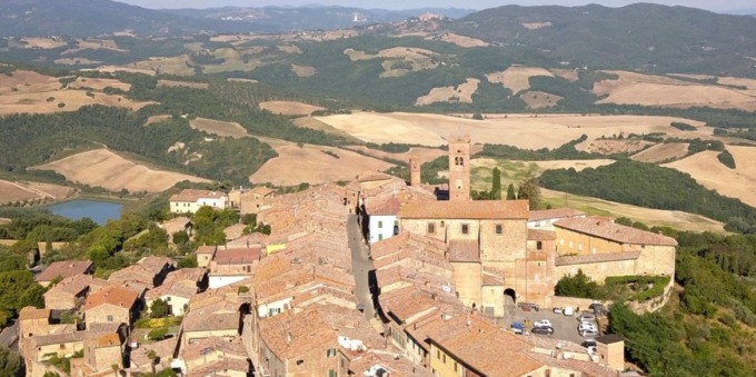 Radicondoli cerca nuovi residenti e mette in paglio contributo affitto di 200 euro per chi va ad abitare