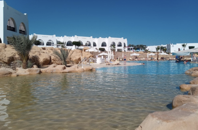 Malore improvviso in vacanza in Egitto, morto 60enne di Campi Bisenzio