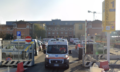 Pisa, bambina di nove anni investita da un'auto: è grave in ospedale