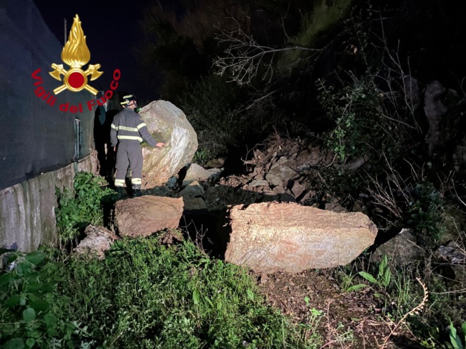 Frana a Tavarnuzze, 25 famiglie evacuate