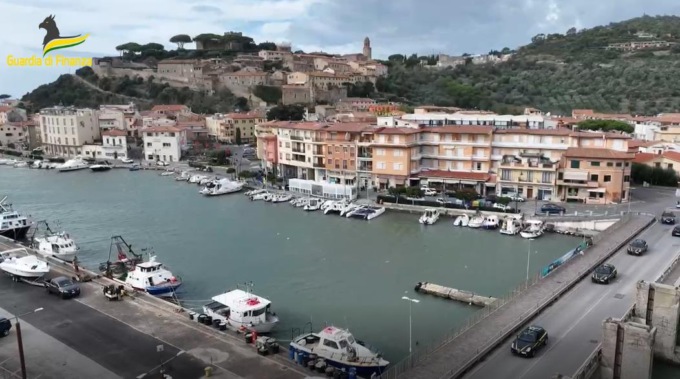 Stabilimento balneare, ma non in regola con il fisco. Ricavi omessi per un milione di euro