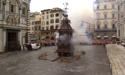 Firenze, tutto pronto per lo Scoppio del Carro
