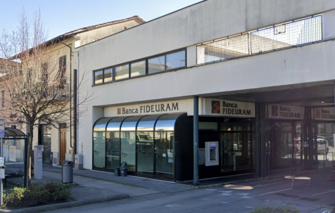 Lucca, banda di ladri fa esplodere bancomat nella notte. Paura dei residenti, prelevata grossa somma