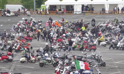 Vespa World Days 2024, Pontedera invasa da oltre 9mila appassionati da tutto il mondo