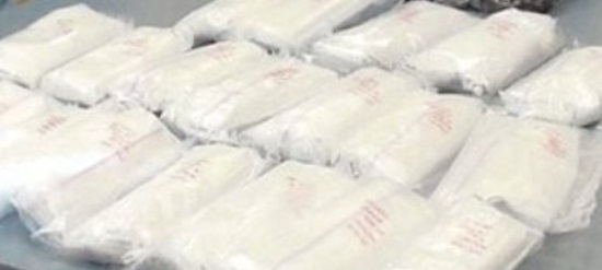 27 chili di cocaina purissima sotto il sedile, arrestato sull’autostrada