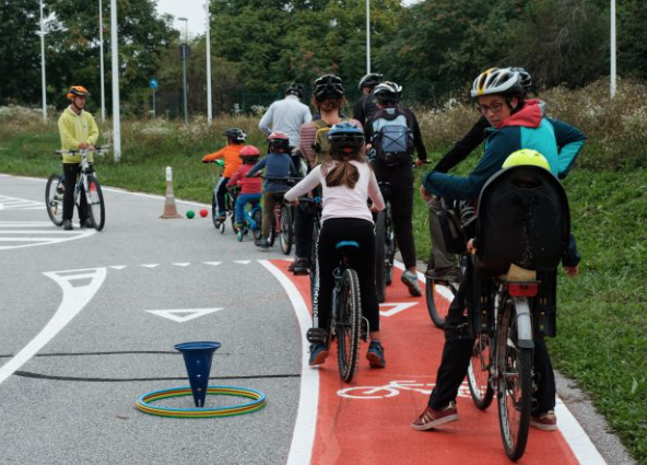 Guadagnare, ma pedalando. A Firenze esauriti 2000 kit in poche ore
