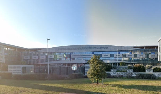 Allieva suicida alla Scuola Marescialli dei carabinieri, i genitori denunciano: “Era stressata. Diceva questa scuola mi sta rovinando la vita”