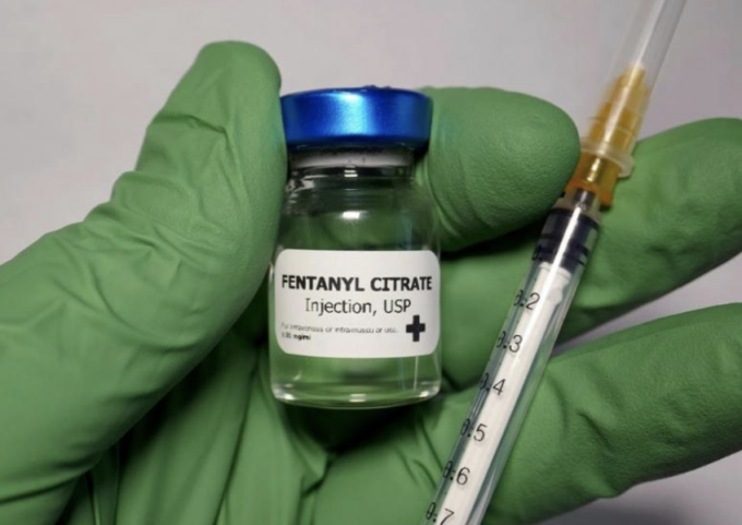 Trovata morta in casa ex infermiera di Careggi, rinvenuto Fentanyl tra medicinali e attrezzi chirurgici
