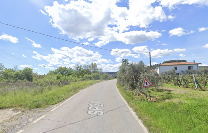 Tragedia ad Arezzo, 20enne muore nell’incidente stradale. Altri tre giovani feriti, uno è grave