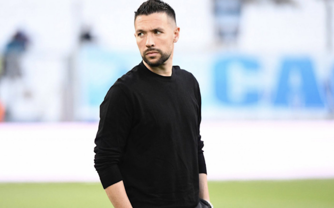 L’allenatore toscano Francesco Farioli primo coach italiano della storia dell’Ajax
