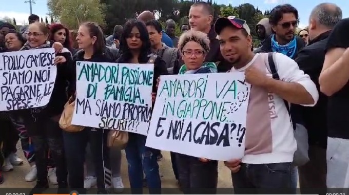 Siena, Amadori chiude il sito di produzione: duecento licenziamenti via mail