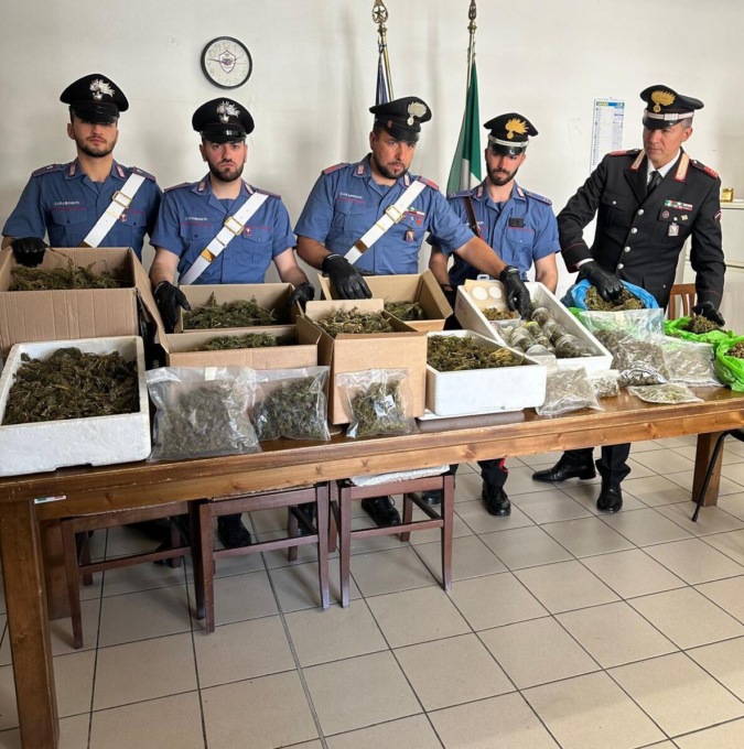 San Casciano Val di Pesa, avevano in casa 8 chili di droga: arrestati