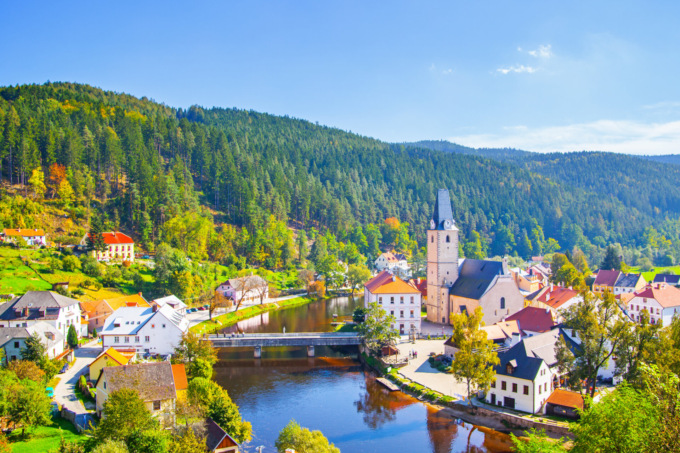 Raggiungere la Repubblica Ceca in auto! Una guida completa per i viaggiatori italiani