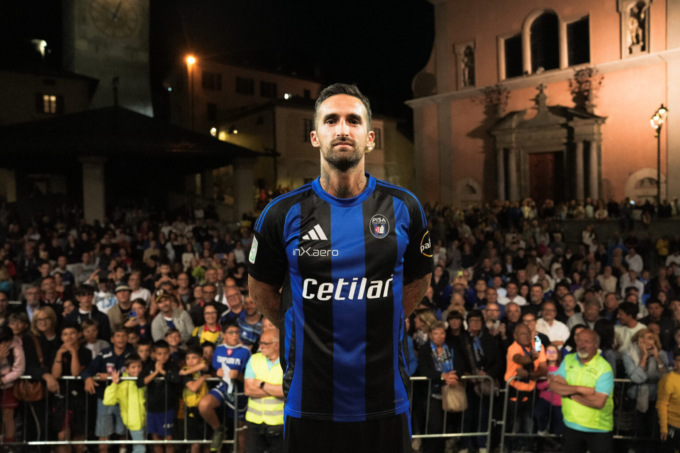 Empoli, torna il difensore Viti. Pisa, presentata la nuova maglia a Bormio