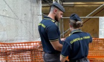 Truffa "bonus facciate", lavori mai fatti in condomini di Livorno: nei guai tre imprenditori