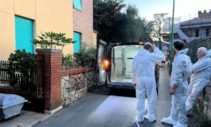 Siena, uccisa con un colpo di fucile: il compagno resta in carcere