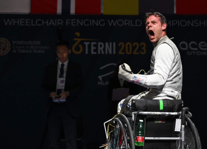 Paralimpiadi, Matteo Betti da Siena medaglia d’argento nel fioretto