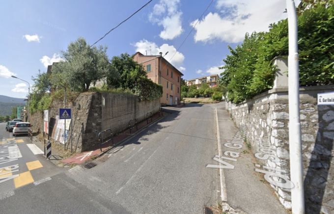 Incidente mortale a Vaiano, 87enne investita mentre attraversava