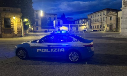 Sesto Fiorentino, sparano al soffitto del locale: quattro arresti