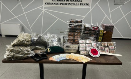 In auto una busta della spesa con oltre 33kg di hashish, 32enne di Calenzano arrestato a Prato