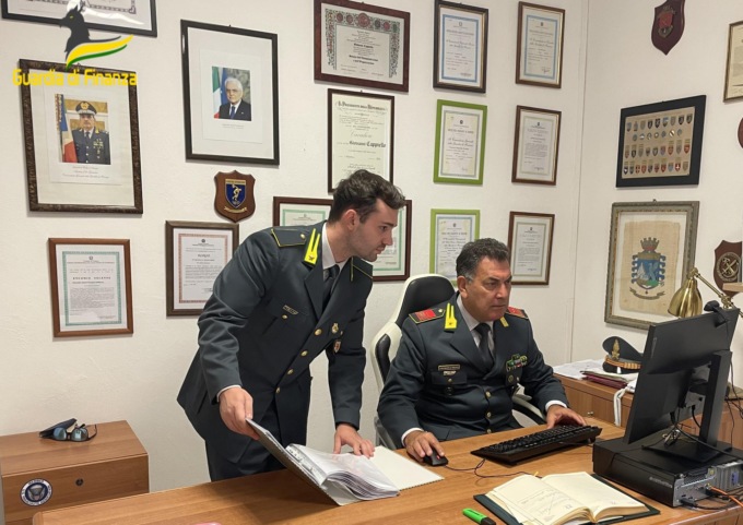 Possesso stupefacenti, l’allarme della Guardia di Finanza: maggiori sequestri ai giovani tra 18 e 24 anni