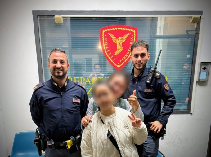 Firenze, turista asiatica 12enne si perde e vaga per ore in centro: ritrovata