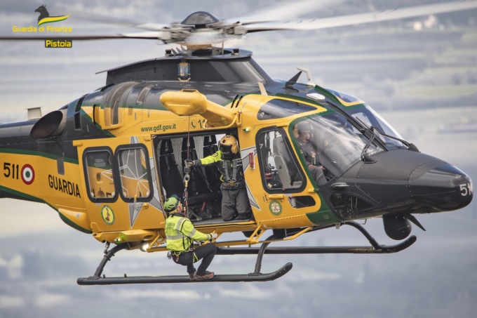 Boom d’interventi del Soccorso Alpino di Abetone Cutigliano: soccorse 20 persone, 8 ritrovate decedute