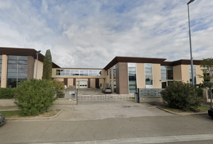 Colpo in un calzaturificio a Fucecchio: furgoni per bloccare la strada e chiodi gettati sull’asfalto