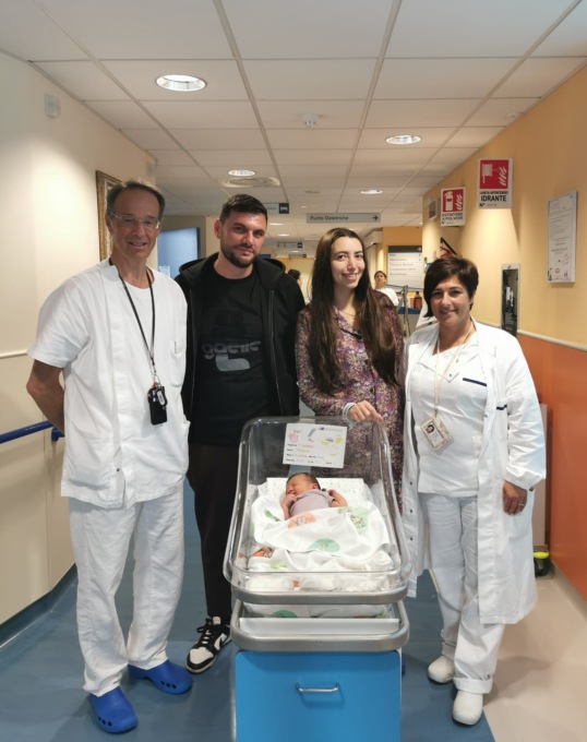 Massa, grande festa: Virginia è la millesima bambina nata nel 2024