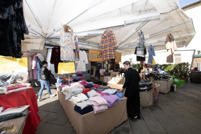 Il “Mercatino” trasloca da Forte dei Marmi a Pistoia