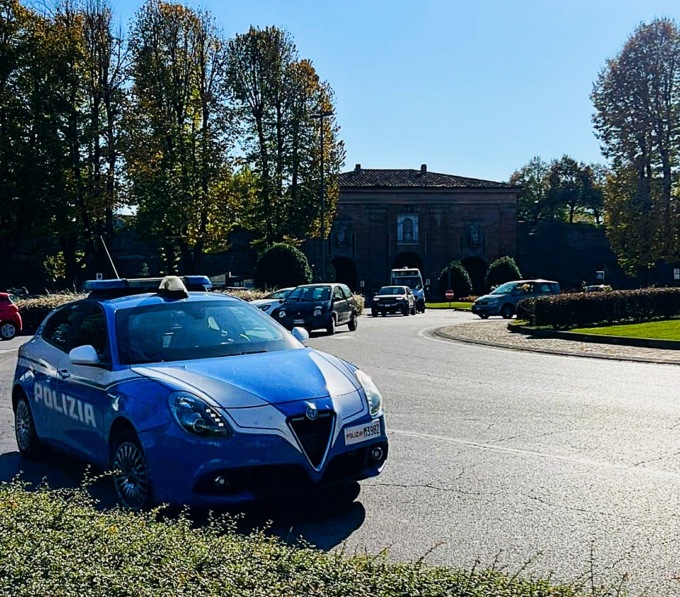 Lucca, perpetravano truffe agli anziani: foglio di via per due 22enni