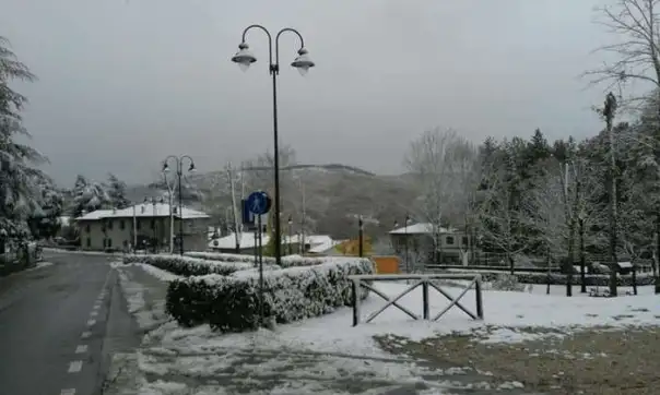 Primi fiocchi in Val di Luce, nevicate attese anche sull’Appennino e in Val di Luce