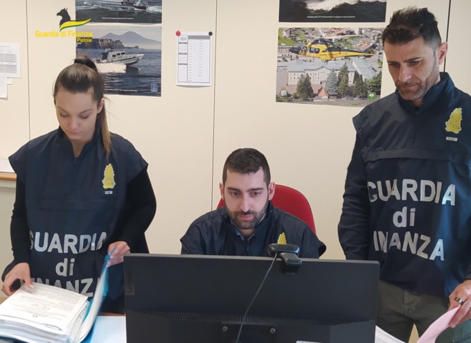 Pistoia, 54enne imprenditore tessile “fantasma” evasore da 20 anni: era a capo di un sistema di frode da 49 milioni di euro