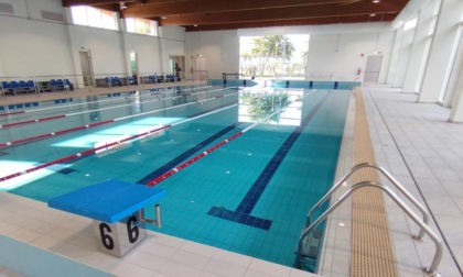 Tragedia nella piscina comunale di Peccioli, 51enne muore mentre stava nuotando