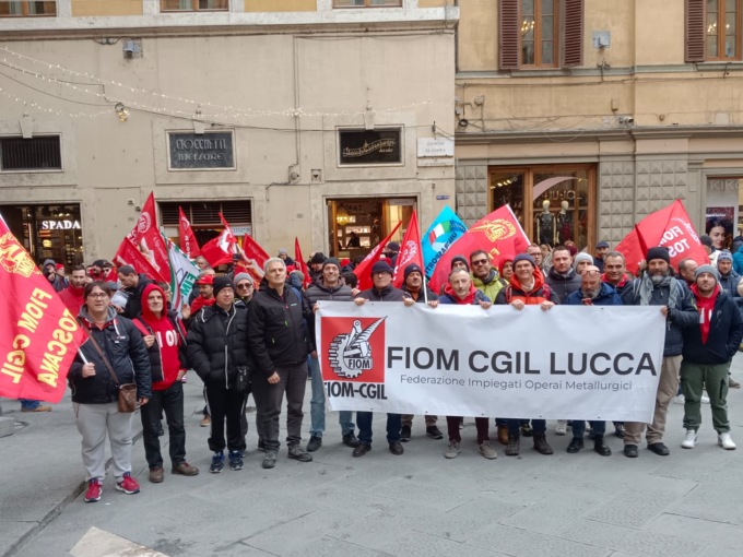 Siena, sciopero e corteo dei metalmeccanici per il rinnovo del contratto nazionale