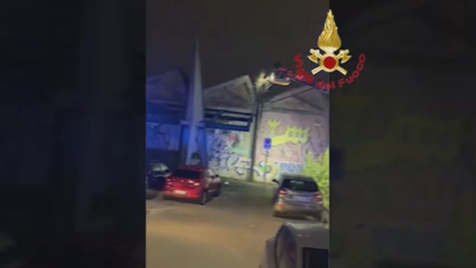 Firenze, incendio in un appartamento: intossicate due donne