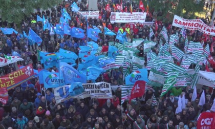 Tragedia di Calenzano, rabbia e dolore alla manifestazione