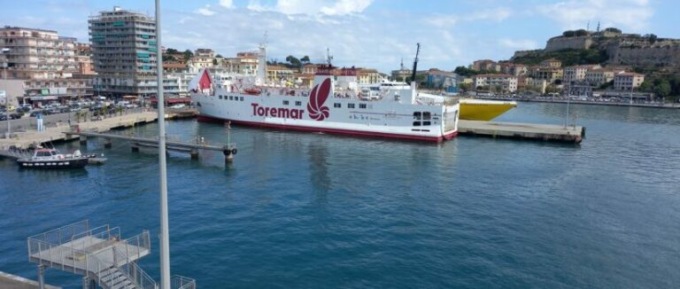 Traghetti Toscana, accordo Regione-Toremar per i nuovi orari invernali