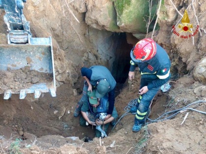 Semproniano (Grosseto), cade cade in un crepaccio: salvato dai Vigili del Fuoco