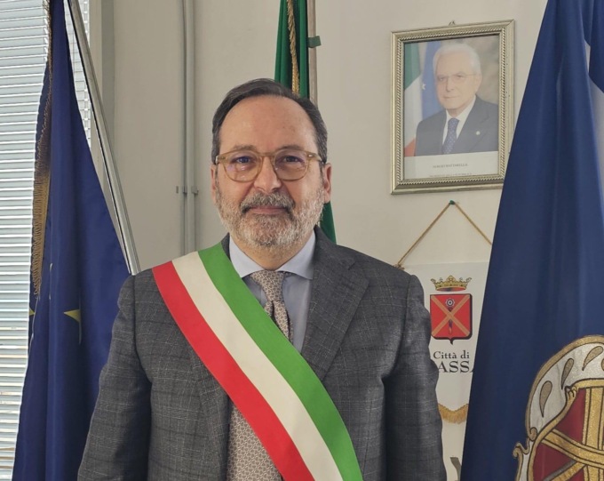 Cecilia Sala liberata, le parole del sindaco di Massa scatenano le polemiche: “Insegnato cosa significhi essere italiani”