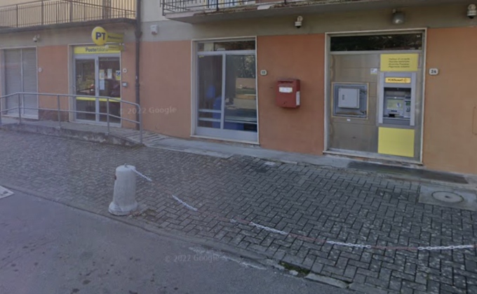 Colpo all’ufficio postale di Barberino Tavarnelle, rapinatori fanno irruzione e portano via denaro contante