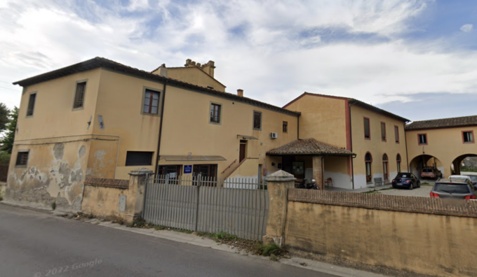 San Miniato, punta la pistola alla tempia di un infermiere per rubare un farmaco