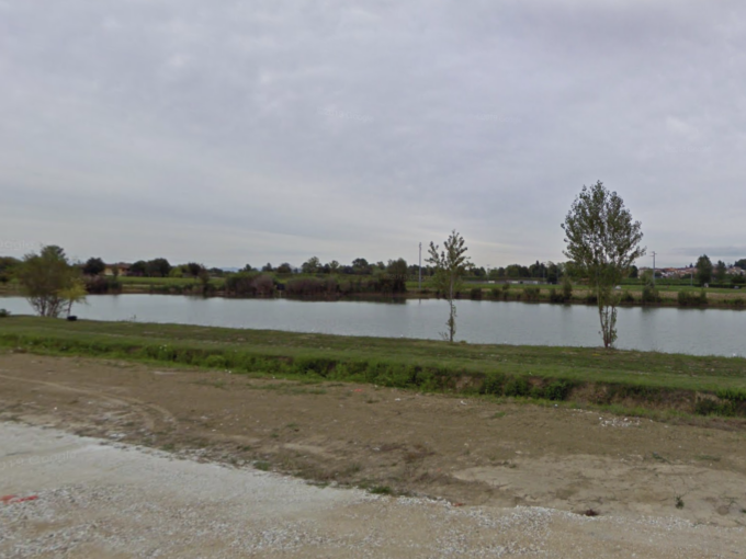 Cadavere di donna ritrovato nelle acque dei laghi Braccini di Pontedera