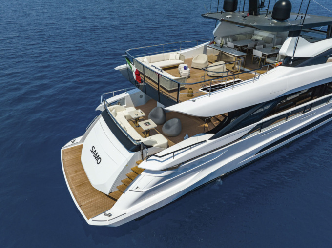 Max Verstappen sceglie Viareggio per il suo yacht da sogno