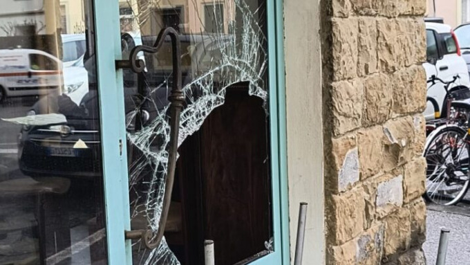 Firenze ferita, ancora un furto con spaccata