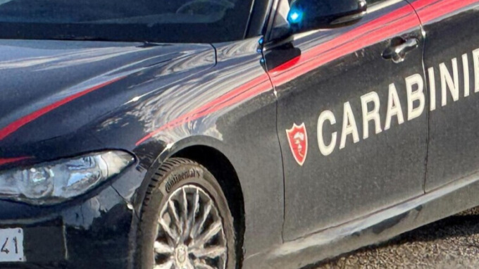 Montignoso, marito e moglie morti in casa: ipotesi omicidio-suicidio