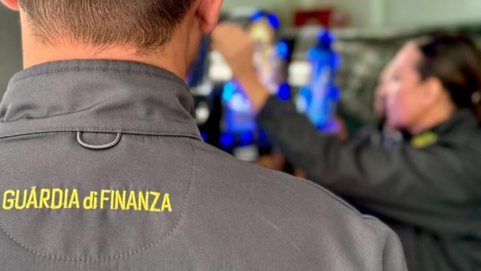Viareggio, scommesse illegali sullo sport: sequestrati 6 milioni di euro