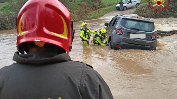 Maltempo, fiumi sotto osservazione. Frane in tutta la regione