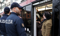 Sorpreso in tramvia con 18 dosi di droga